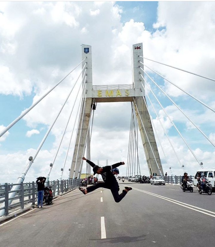 5 Gaya Foto Kekinian Saat Kamu Sedang Travelling Hidup Kita