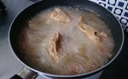 cara menggoreng ayam